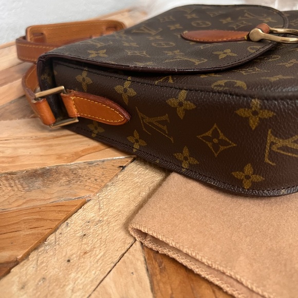 SOLD Louis Vuitton Vintage Saint Cloud Shoulder and Crossbody Style Purse - Picture 8 of 11